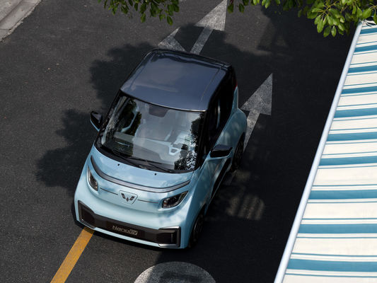 305KM Wuling Chinese EV Car Electric Mini Hybrid 2 Seats For Urban Commuting