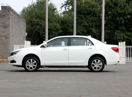 Electric E5 BYD Chinese Car Small EV High Performance 400 Mile Range