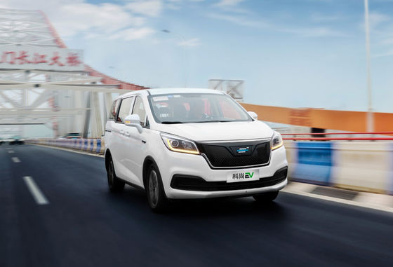 Small Fully MPV Electric Car Changan Auchan Kochan 400KM 5 Doors 7 Seater