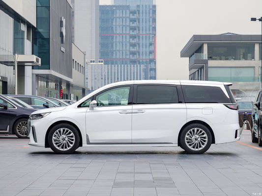 Voyah Dreamer Plug 5 Doors 4 Seats MPV EV Cars