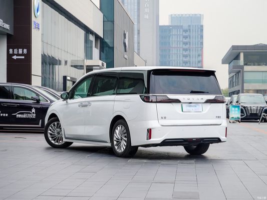Voyah Dreamer Plug 5 Doors 4 Seats MPV EV Cars