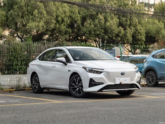 Guangqi Yilue EA6 Sedan Electric Car 510KM 4 Doors 5 Seats 0.78H Quick Charge