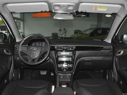 350-402KM JAC Elektrikli Araba Tek Motorlu JAC Iev A50 Otomatik Elektrikli Araç