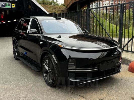 Li L9 154Hp Large SUV 5-door 5-seater SUV EV Cars All-wheel Drive