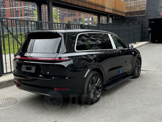 Li L9 154Hp Large SUV 5-door 5-seater SUV EV Cars All-wheel Drive