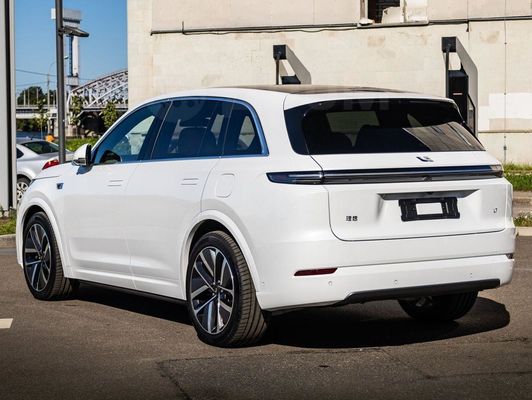 Li L7 8 Hours Charging Time and 360° Rear Camera SUV EV Cars