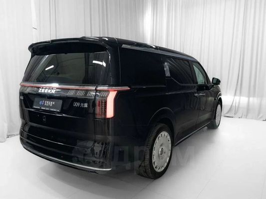 Zeekr 009 GRAND EDITION 4WD Brilliance SUV EV Cars The Ultimate Combination of Power and Style