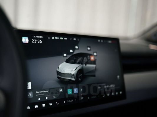 FRANK AUTO'dan 66 kWh pilli en son ZEEKR X SUV EV arabalarını alın.