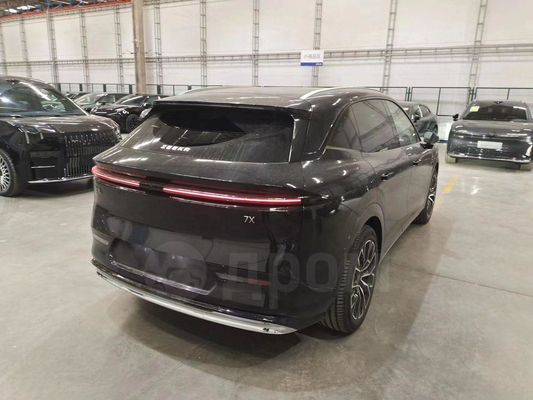 ZEEKR 7X All-wheel Drive SUV ID4X Long Endurance 200 Km/h