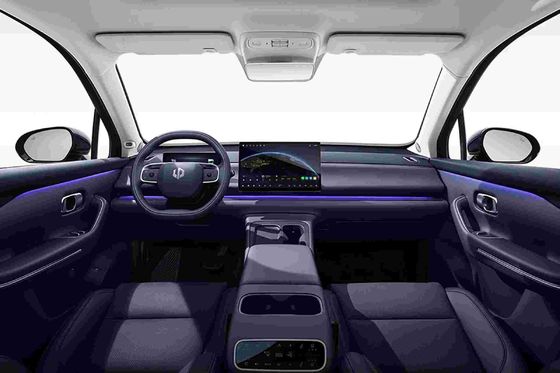 Compact SUV with Light Interior Color Leapmotor C16 2024 Extended Range 200 Intelligent Driving Edition