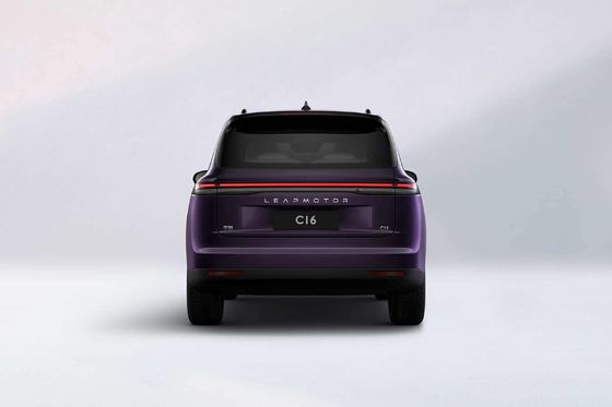 Compact SUV with Light Interior Color Leapmotor C16 2024 Extended Range 200 Intelligent Driving Edition