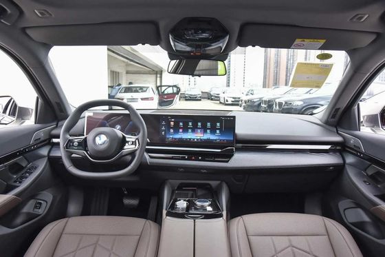 Medium And Large Cars BMW 5 Series 2025 525Li Luxury Package
