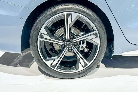 Audi A3 2024 Compact Car A3L Limousine 35 TFSI RS Kit Burning Speed ​​Type