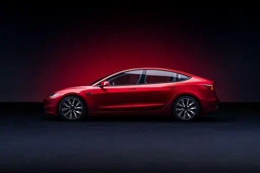 Model 3 2023 long-range all-wheel drive version